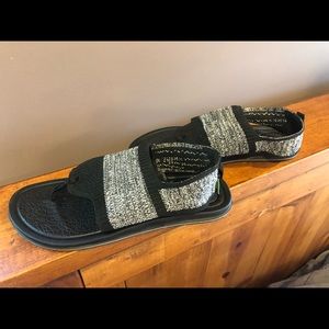 Sanuk sandals